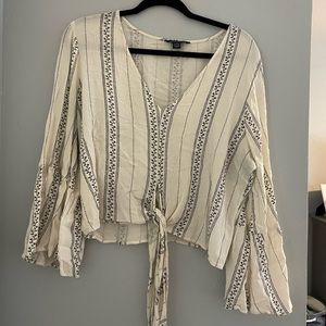 AE tie front bell sleeve crop top